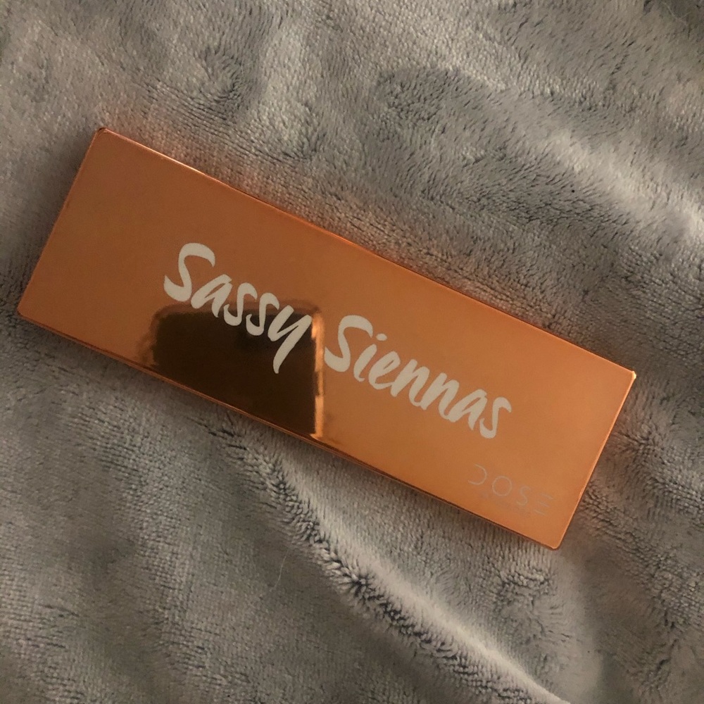 Dose of Colors Sassy Siennas palette